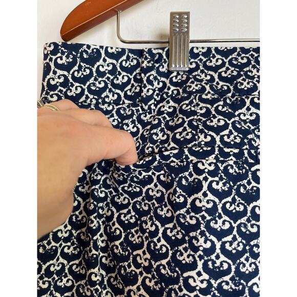 Talbots The Perfect Crop Pant Size 12 Blue White Print Straight Stretch Coastal - Picture 4 of 11